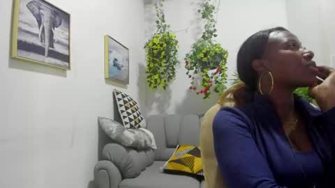 Snapshot of rosi_cooper chatting on 05/01/26, 10:42 rosi_cooper online show from 05/01/26, 10:42