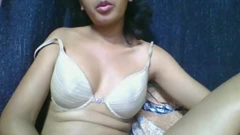 Snapshot of rosia685234 chatting on 03/16/26, 09:35 rosia685234 online show from 03/16/26, 09:35