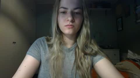 Rosie online show from 12/19/25, 08:21