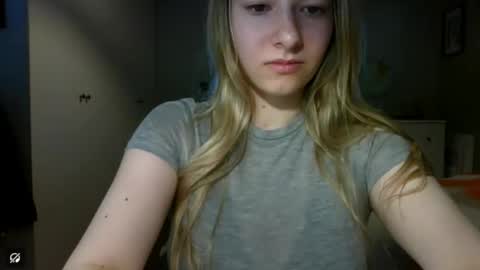 Rosie online show from 06/02/26, 07:43