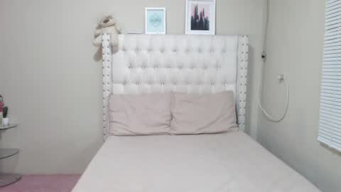 rosiehw online show from 02/02/25, 05:10