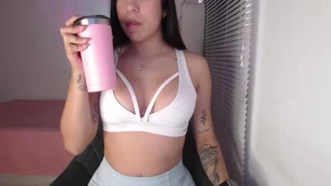 rosiehw online show from 10/22/25, 09:14