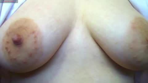 Snapshot of rosienana chatting on 05/28/26, 05:10 RosieNana online show from 05/28/26, 05:10