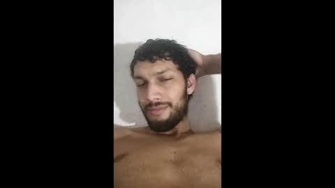 Snapshot of roskof69 chatting on 01/03/25, 08:32 Ribuu online show from 01/03/25, 08:32