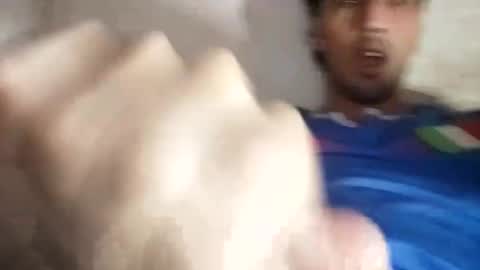 Snapshot of roskof69 chatting on 01/21/25, 07:17 Ribuu online show from 01/21/25, 07:17