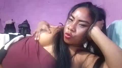 Snapshot of rosmerynava chatting on 12/28/24, 05:33 rosmerynavarro online show from 12/28/24, 05:33