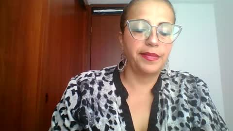 Snapshot of rossanalionheart chatting on 04/28/26, 12:54 Rossana online show from 04/28/26, 12:54