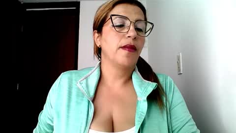 Snapshot of rossanalionheart chatting on 06/07/26, 12:09 Rossana online show from 06/07/26, 12:09