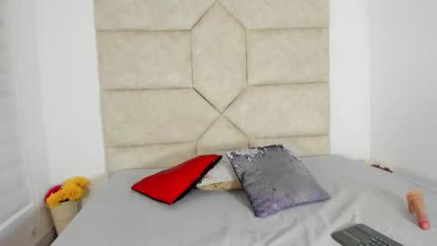 Snapshot of rosse_evans_3 chatting on 09/13/25, 01:05 rosse_evans_3 online show from 09/13/25, 01:05