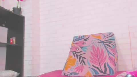 rosse_thompson11 online show from 01/13/25, 10:13