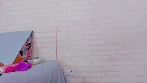 rosse_thompson11 online show from 01/18/25, 07:15