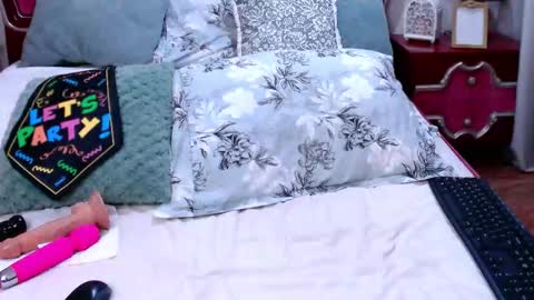 Rosse Cougar  online show from 02/15/26, 07:51