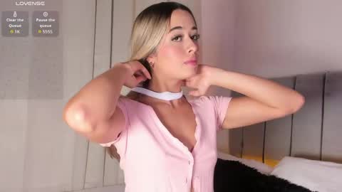 Snapshot of rossedaw_ chatting on 04/21/26, 07:17 Rosse Daw Independent model online show from 04/21/26, 07:17