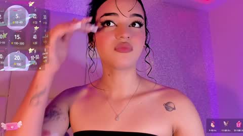 Snapshot of rosselfinoll chatting on 12/20/24, 12:49 Rossel online show from 12/20/24, 12:49