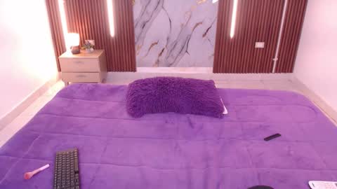 Rossi Hill online show from 01/06/26, 07:50