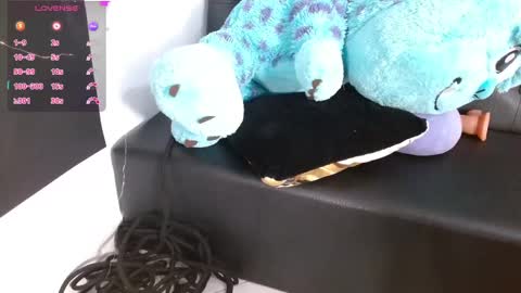 Snapshot of rossett4 chatting on 10/13/25, 05:46 Rossetta online show from 10/13/25, 05:46