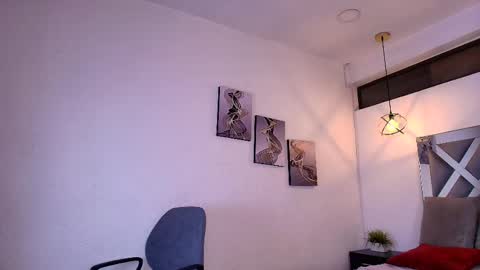 Snapshot of rossi_ss1 chatting on 04/30/26, 03:13 Ross online show from 04/30/26, 03:13