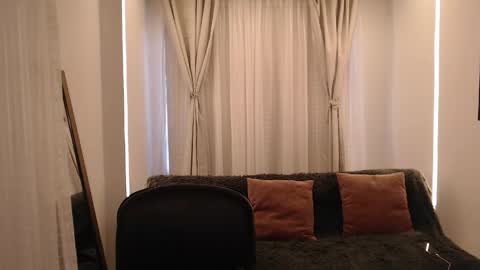 rosss_miaa3 online show from 05/19/26, 09:32