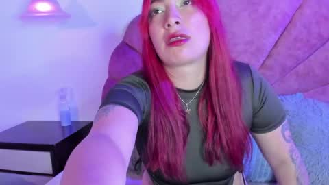 rossy_red9999 online show from 05/06/26, 12:10