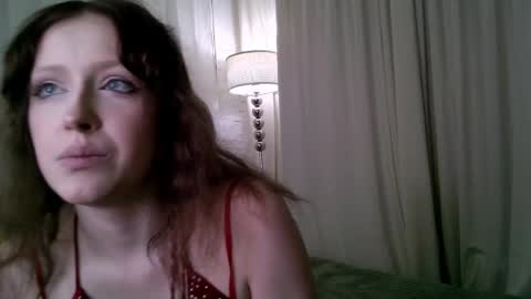 rosy_petal online show from 05/22/26, 07:19