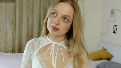 Snapshot of rosy_sigh chatting on 04/23/26, 09:06 Im Luna online show from 04/23/26, 09:06