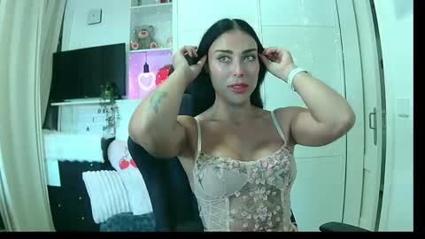 Snapshot of rosyviolet chatting on 05/05/26, 10:12 RosyViolet online show from 05/05/26, 10:12