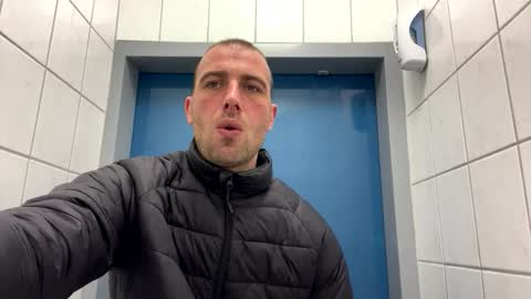 rotteei1 online show from 11/27/25, 09:55