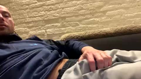 rotteei1 online show from 03/05/26, 08:27