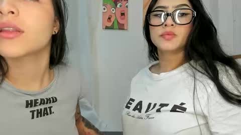 Snapshot of rous_and_sweet chatting on 10/10/25, 02:54 Rous and Sweet online show from 10/10/25, 02:54