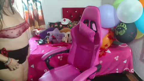 rous_kinky online show from 11/15/25, 01:40