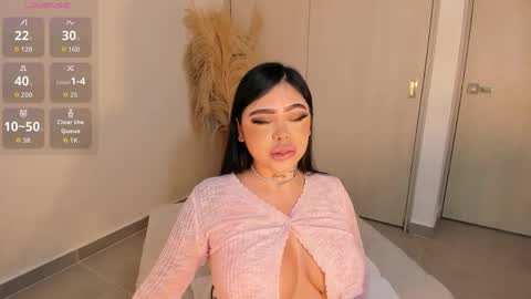 Snapshot of rouse_hallberg_ chatting on 05/27/26, 10:40 DREAM online show from 05/27/26, 10:40