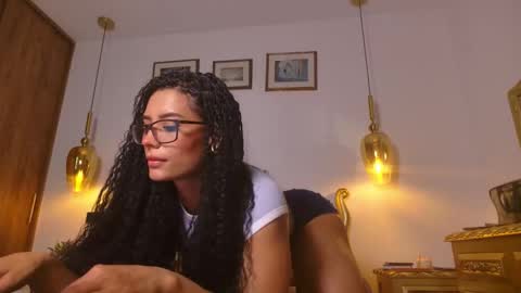 Snapshot of rouse_leon chatting on 11/16/25, 04:12 Rouse leon online show from 11/16/25, 04:12