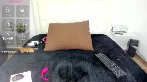 Snapshot of rouse_sexy_hotxx77 chatting on 10/29/25, 02:03 rouse_sexy_hotxx77 online show from 10/29/25, 02:03