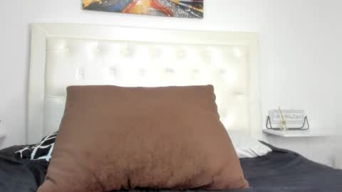 Snapshot of rouse_sexy_hotxx77 chatting on 11/27/25, 02:02 rouse_sexy_hotxx77 online show from 11/27/25, 02:02