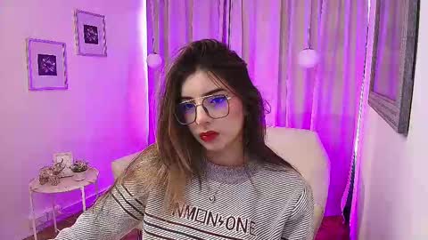 Rousee online show from 09/19/25, 01:34