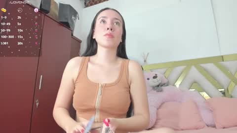 Snapshot of rousee_yarelds chatting on 12/05/24, 03:04 rousee_yarelds online show from 12/05/24, 03:04
