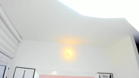 Snapshot of rousefox1 chatting on 01/15/26, 06:18 Valeria online show from 01/15/26, 06:18