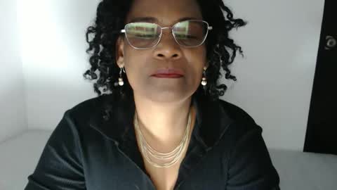 luxa online show from 12/19/25, 04:58