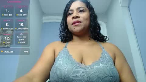 Snapshot of rousse_amber chatting on 04/28/26, 01:49 amber online show from 04/28/26, 01:49