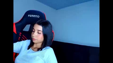 Snapshot of rousse_violet chatting on 05/21/26, 12:39 rousse_violet online show from 05/21/26, 12:39