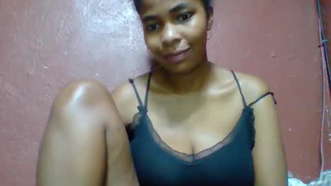 rovaelyah online show from 11/17/25, 05:19