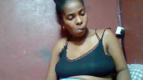 rovaelyah online show from 02/12/26, 07:20