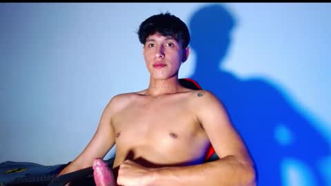 Snapshot of rowanboy23 chatting on 12/05/25, 03:15 rowanboy23 online show from 12/05/25, 03:15