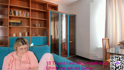 rowenacady online show from 03/04/25, 09:18