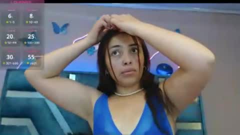 Snapshot of roxan_fox_ chatting on 07/01/26, 02:46 Roxane online show from 07/01/26, 02:46
