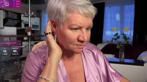 Roxana online show from 01/26/25, 01:58