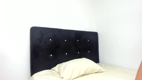 roxanaborns online show from 02/10/26, 04:05