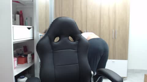 Roxana online show from 02/07/25, 03:23