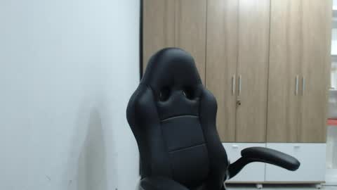 Roxana online show from 03/31/26, 11:05