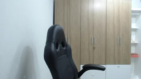 Snapshot of roxanalove7 chatting on 05/15/26, 11:56 Roxana online show from 05/15/26, 11:56